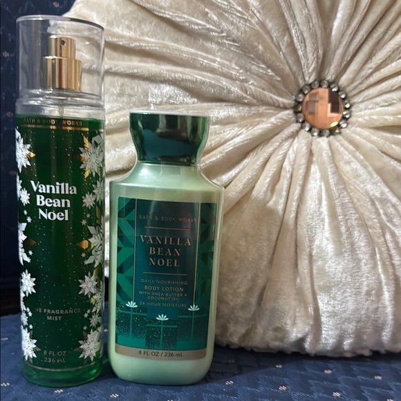 Bath & Body Works Other - Bath & Body Works Vanilla Bean Noel Set - Green